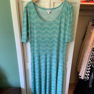 Lularoe 3x short sleeve maxi dress.Chevron pattern